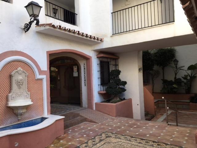Large And Elegant In Puerto Banus With Pools And Paddle Apartment Marbella Exterior foto