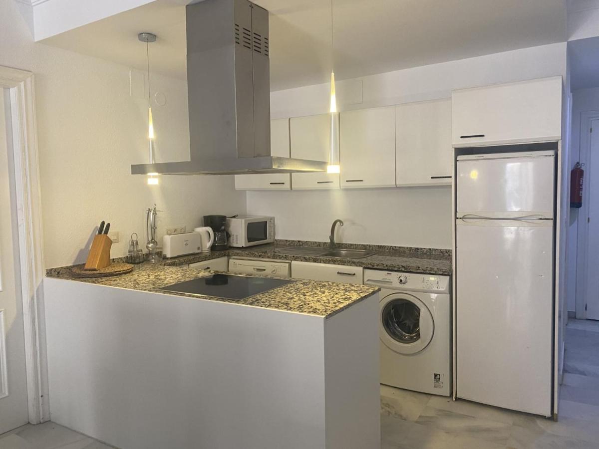 Large And Elegant In Puerto Banus With Pools And Paddle Apartment Marbella Exterior foto